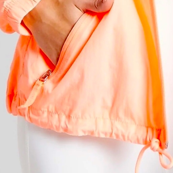 Athleta Expedition Hike Shell - Picture 2 of 6